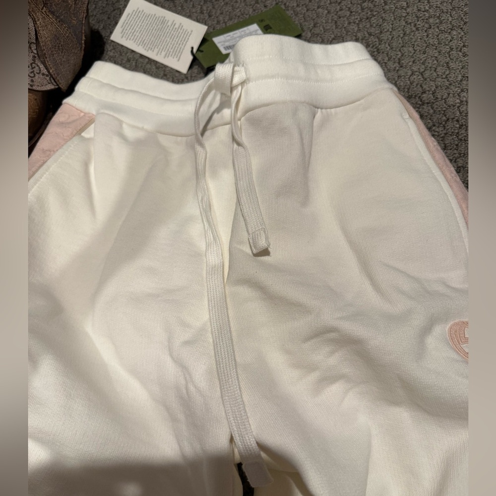Gucci cream pink joggers NWT box XS